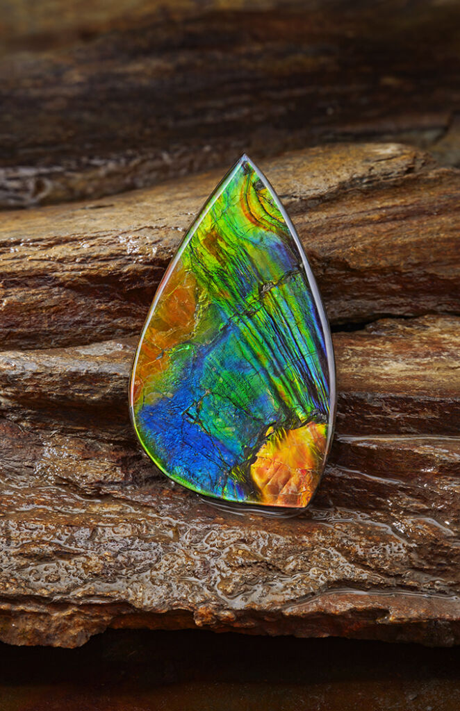 Ammolite as an Investment: An Emerging Gem | INISKIM